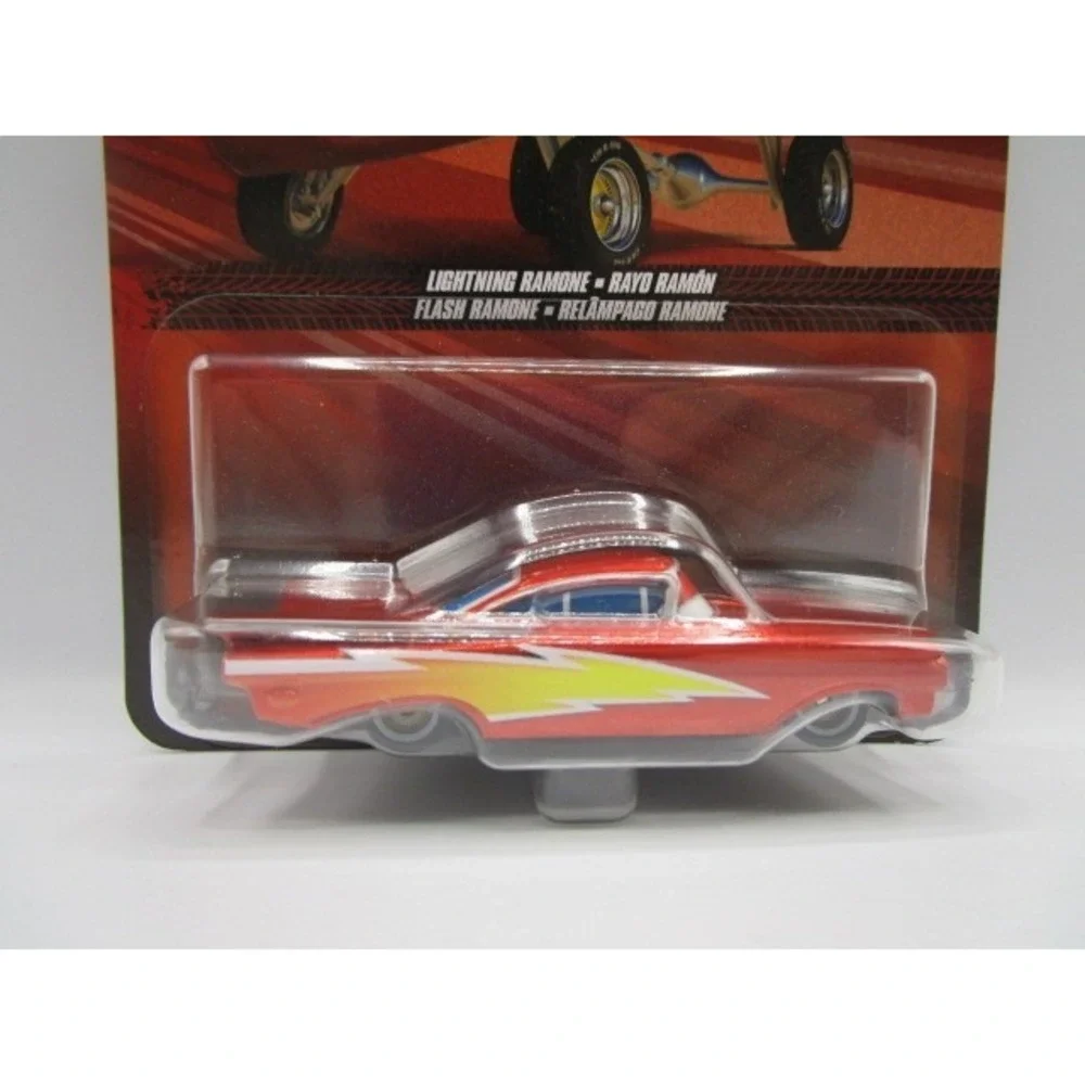Disney Pixar Cars Lightning Ramone Diecast Car 1/55 Mattel Metal
